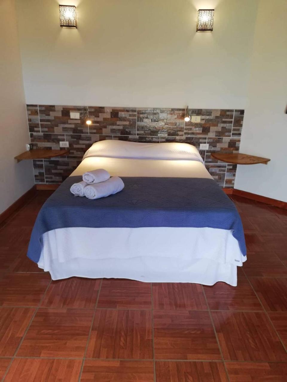 Hotel Atavai Hanga Roa Esterno foto